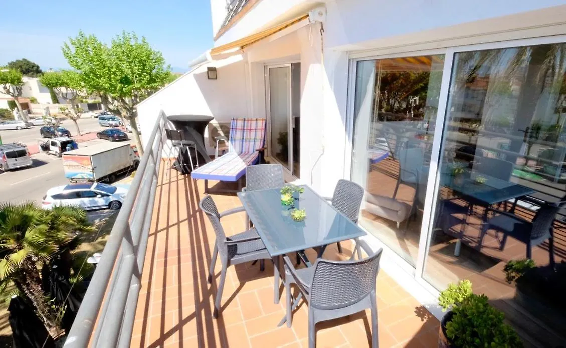 אמפוריבראבה Apartamento Con Vistas Al Mar 0*,  ספרד
