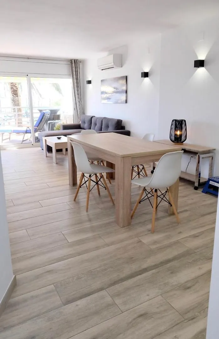 אמפוריבראבה Apartamento Con Vistas Al Mar 0*,